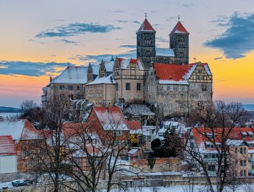 Quedlinburger Schloss und Stiftskirche im Winter © dk-fotowelt-fotolia.com